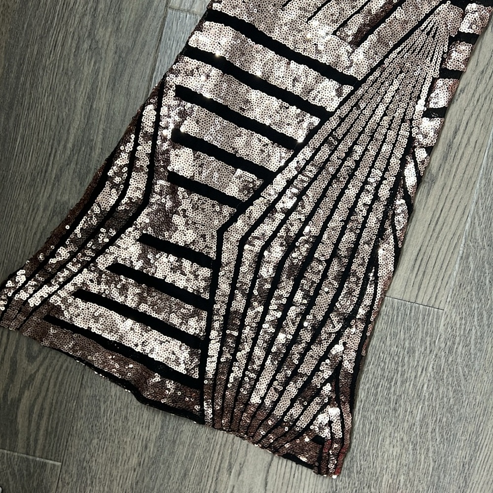 Gold and Black flare Pants - Picture 4 of 10